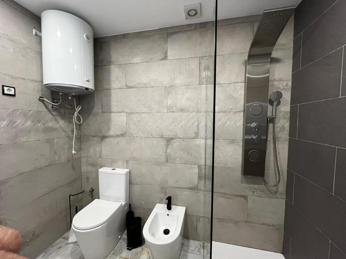 Casa Blanca Apartment ตอร์ร็อกซ์ ภายนอก รูปภาพ