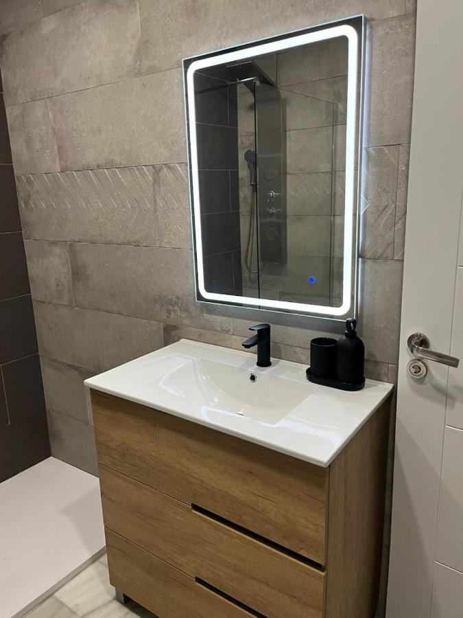 Casa Blanca Apartment ตอร์ร็อกซ์ ภายนอก รูปภาพ